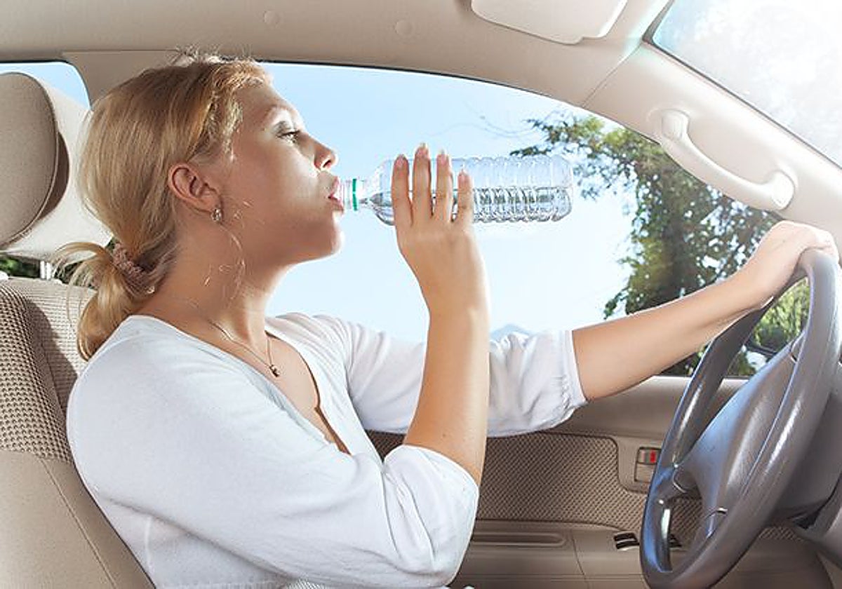 El calor eleva la temperatura dentro del habitáculo y puede alterar la capacidad del conductor