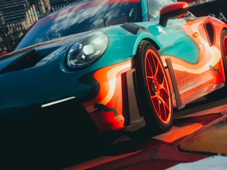 La subasta de este 'Dua Lipa Rennstall GT3 RS' es aún más significativa porque la totalidad de la oferta ganadora se destinará a la Fundación Sunny Hill, que fomenta eventos artísticos y culturales en Kosovo.