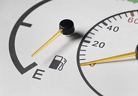 Claves de conducción eficiente para ahorrar hasta 174 euros este verano