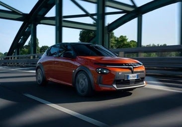 Lancia cierra el relanzamiento de la marca con las versiones deportivas del Ypsilon