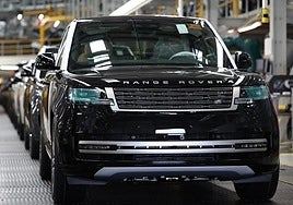 Laguar Land Rover busca 2.294 millones de euros para mitigar el impacto del ciberataque