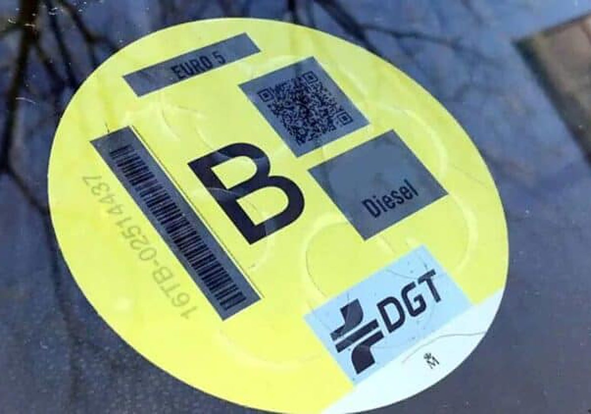 Adiós a los coches con etiqueta B: estas serán las ciudades en las que no podrán circular a partir de 2026