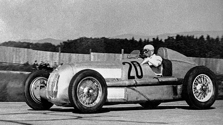En 1934, con el W 25, en Nürburgring