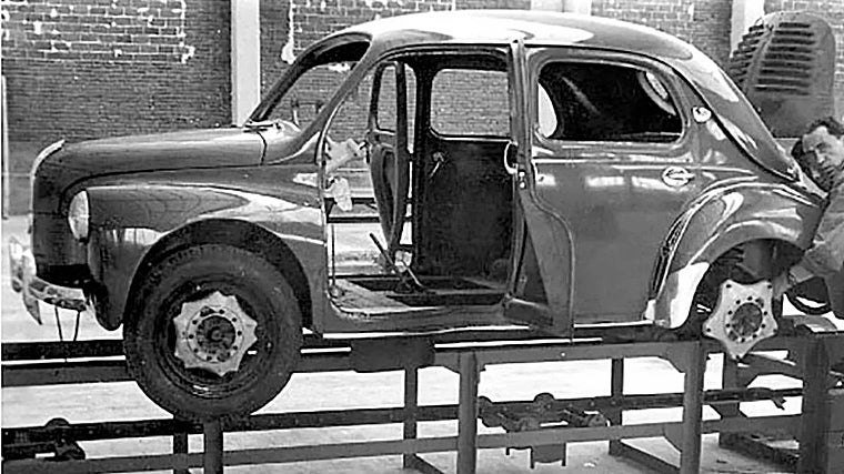 Renault 4CV