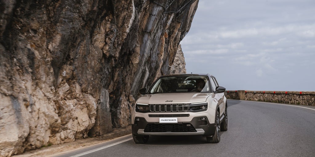 El Jeep que buscas si quieres ciudad y aventura: Se llama Avenger e-Hybrid