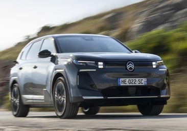 El SUV francés que rompe todos los récords: 680 km de autonomía sin tocar el enchufe