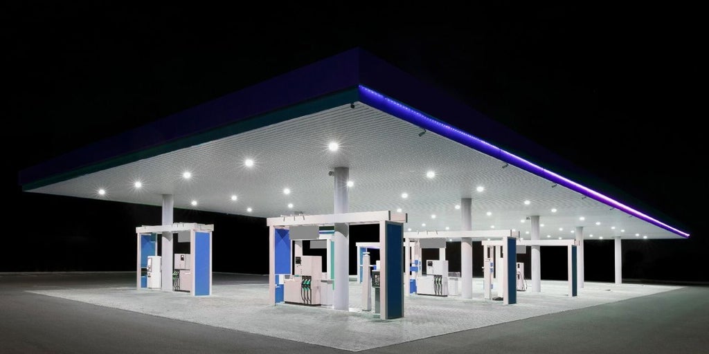 Las estaciones de servicio  low-cost  podrían suponer el 71% de España
