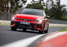 Volkswagen ha creado el GTI de serie más potente hasta la fecha, el Golf GTI 50 aniversario