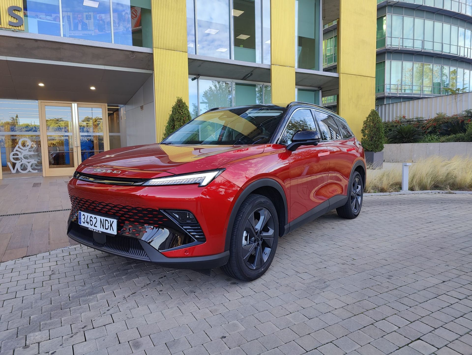 El nuevo BAIC X55 ofrece un diseño global creado para conquistar y para sorprender: un SUV compacto con estilo, que transmite potencia y tecnología de vanguardia.