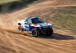 Santana vuelve al Dakar con Calleja al volante y un Pick-Up T1+ muy especial