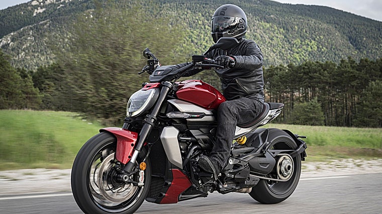 Prueba Ducati XDiavel V4 2025