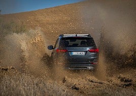 Bola de remolque, snorkel y estribos laterales: Todos los extras que le puedes poner a tu todoterreno o pick-up