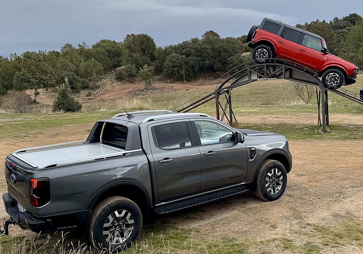 Ford Ranger PHEV y Bronco: para urbanitas aventureros que quieren superar obstáculos en cualquier terreno