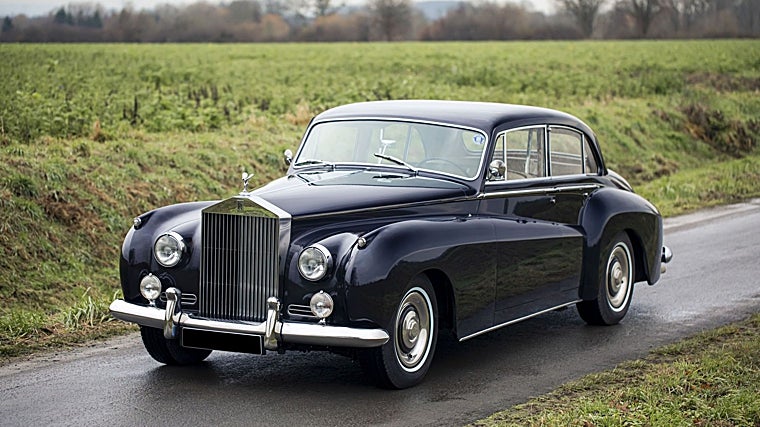 O primeiro Silver Cloud de Brigitte Bardot, um chassi longo com corpo em chapron.