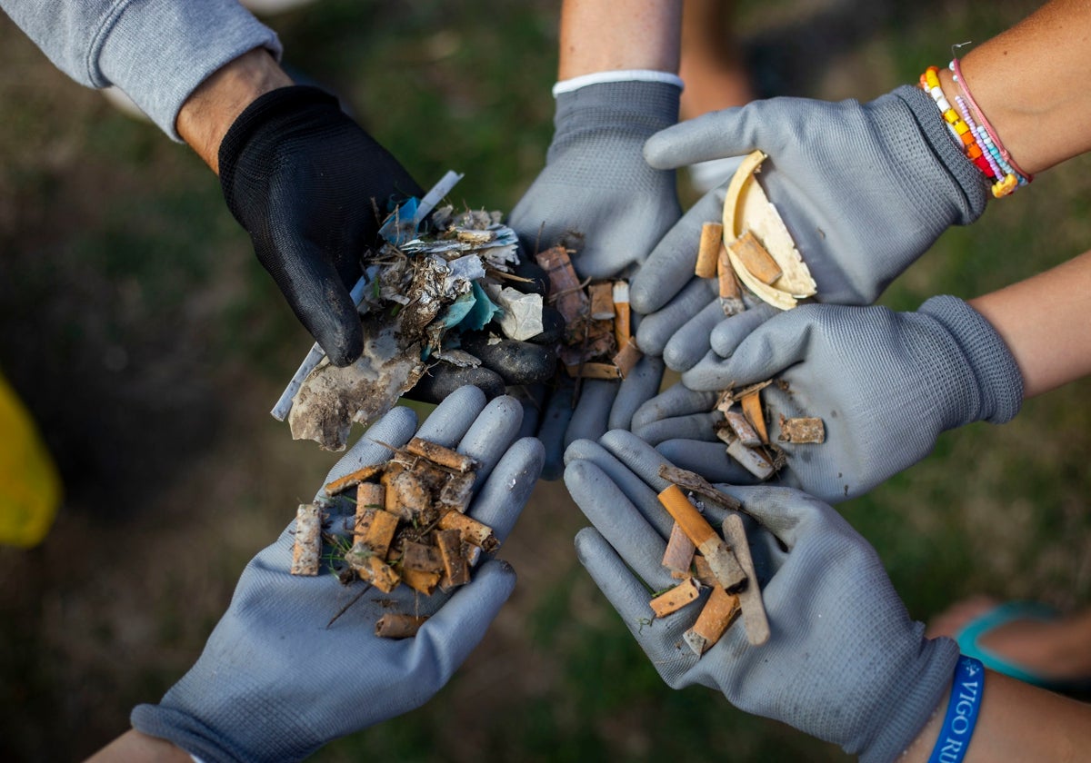 Las colillas son el residuo más abundante en los espacios naturales