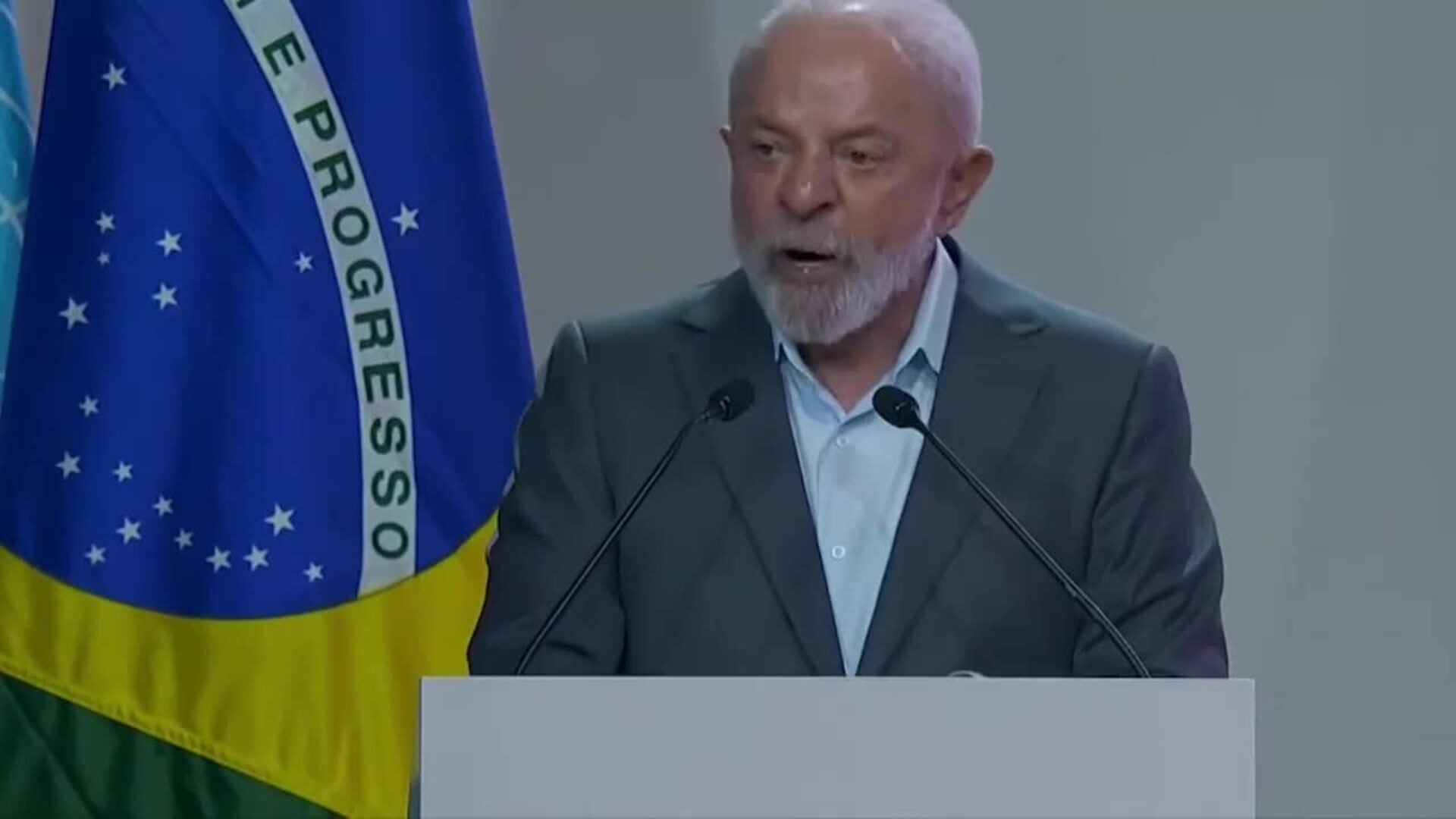 Lula denuncia la ausencia de &quot;los hombres que hacen la guerra&quot; en la COP30 de Belém