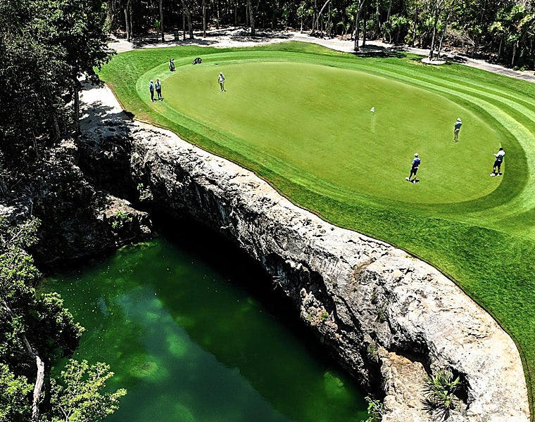 El PGA Riviera Maya atesora en su green dos protegidos cenotes