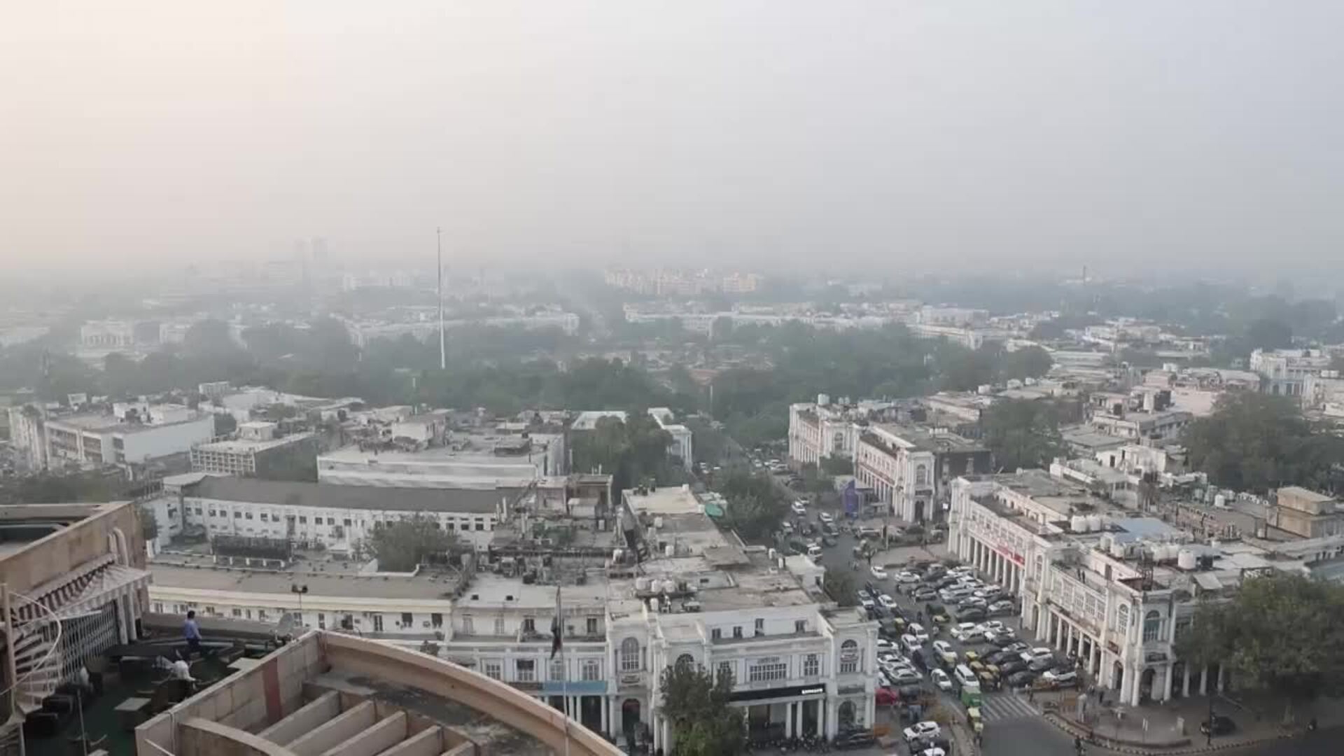Nueva Delhi continúa registrando altos niveles de contaminación