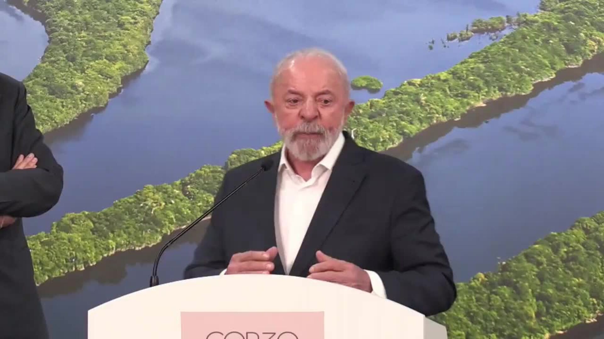 Lula insiste en adelantar hoja de ruta para el fin de los hidrocarburos &quot;sin imponer nada a nadie&quot;