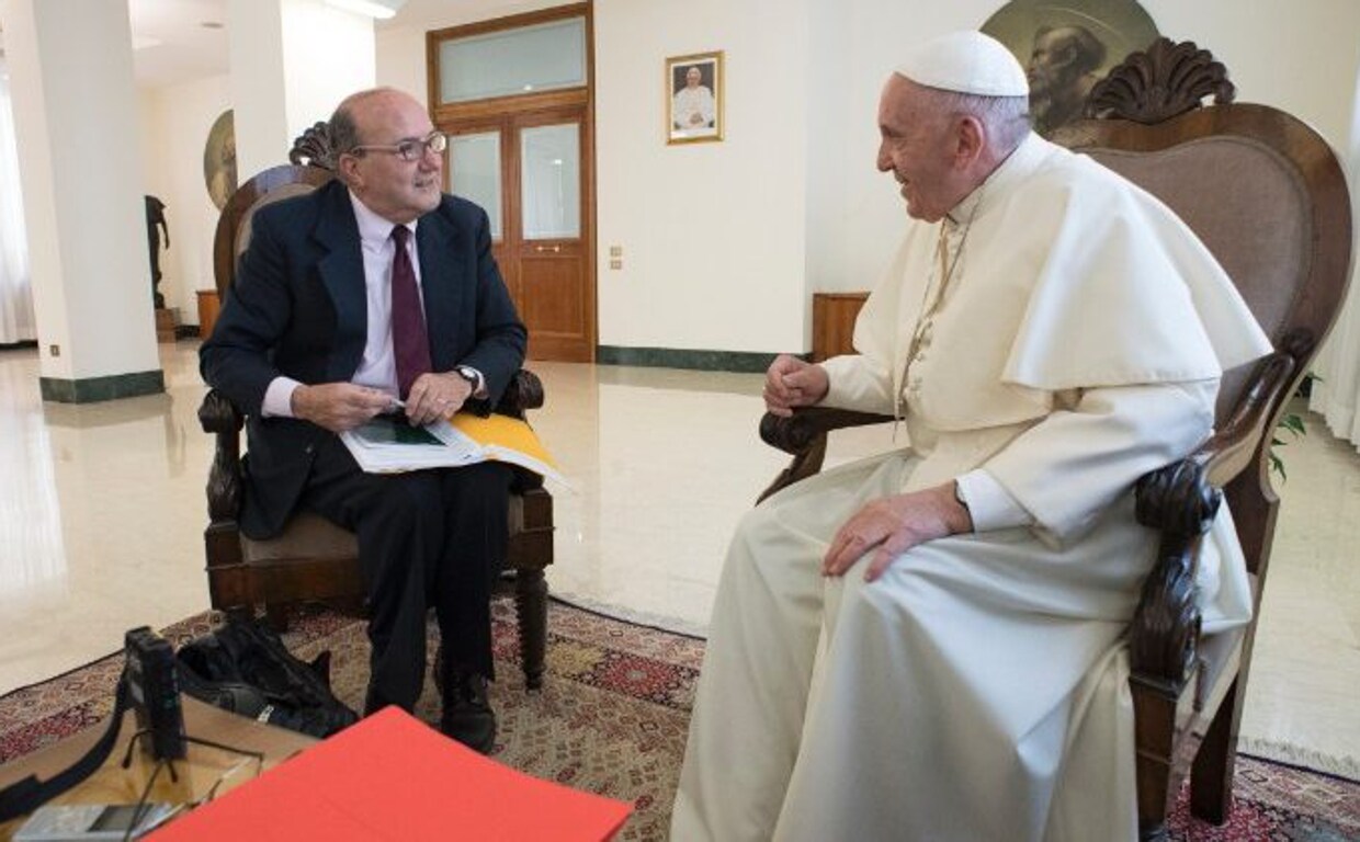 El Papa Francisco durante la entrevista con el vaticanista de la agencia Reuters