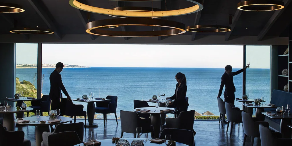 O resort de luxo português que terá 51 estrelas Michelin em 2022