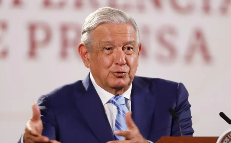 El líder del PRI acusa a López Obrador de «persecución política»