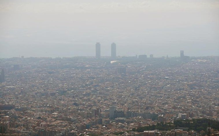 Un estudio relaciona la contaminación atmosférica con infartos en las personas no fumadoras