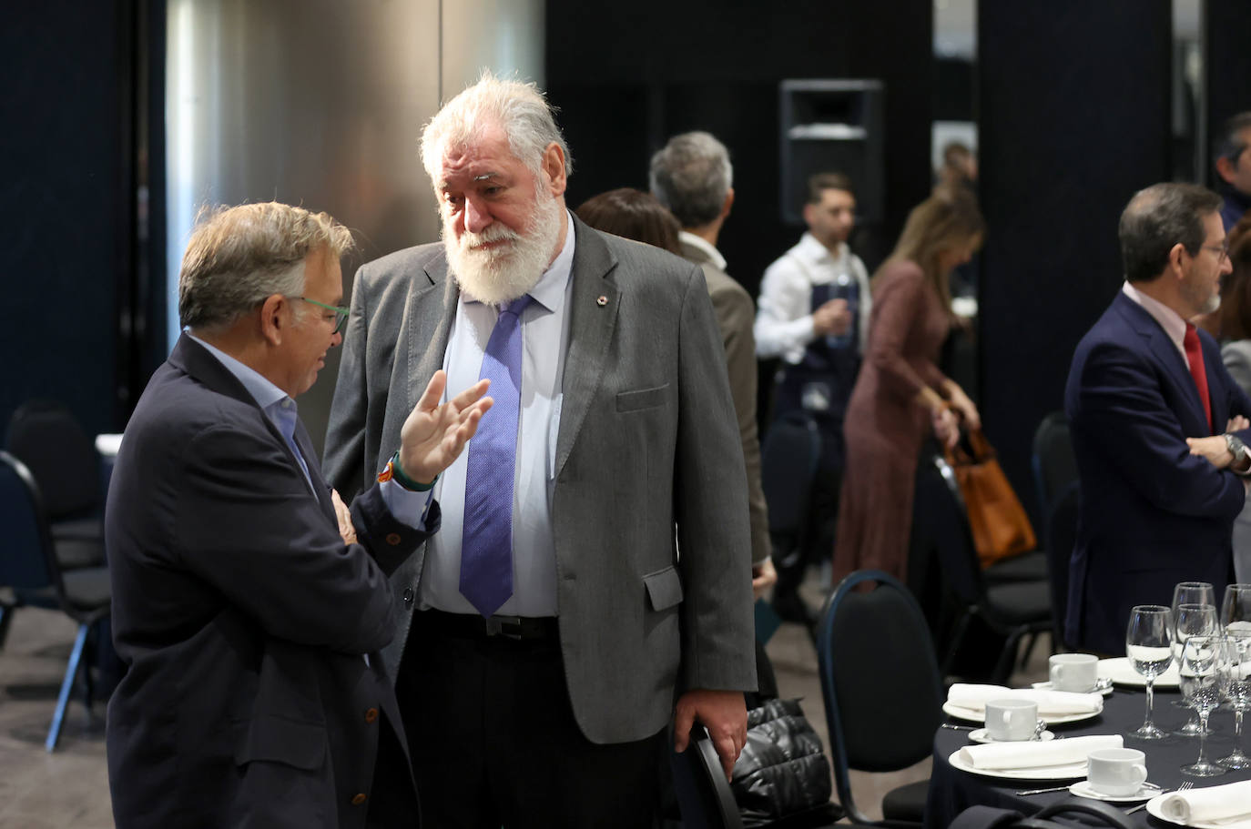 La conferencia del director general de Unieléctrica en la &#039;Mirada Económica&#039;, en imágenes