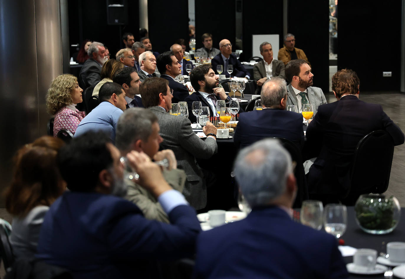 La conferencia del director general de Unieléctrica en la &#039;Mirada Económica&#039;, en imágenes