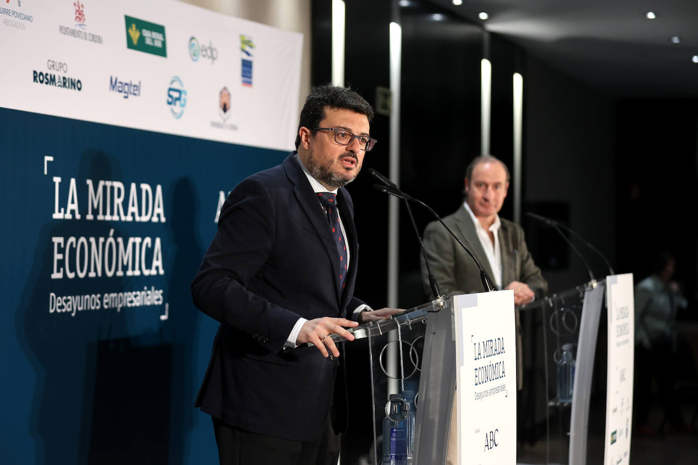 La conferencia del director general de Unieléctrica en la &#039;Mirada Económica&#039;, en imágenes