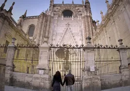 El récord de turistas en Sevilla no se nota ni en el Alcázar ni en la Catedral
