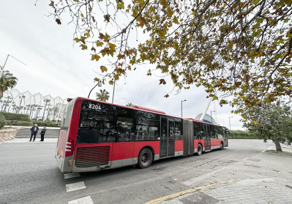 Imagen de archivo de un autobús de la EMT de Valencia