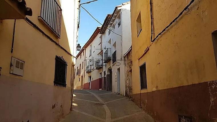 El pueblo más barato de Aragón para comprar vivienda en 2025: 8.000 euros por casi 200 metros cuadrados