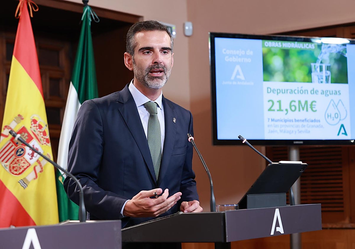 El consejero de Agricultura de la Junta, Ramón Fernández-Pacheco