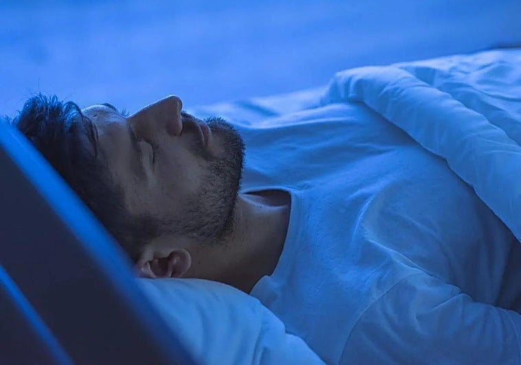 El secreto japonés para dormir menos y despertar con más energía: solo necesitas seguir estos sencillos pasos