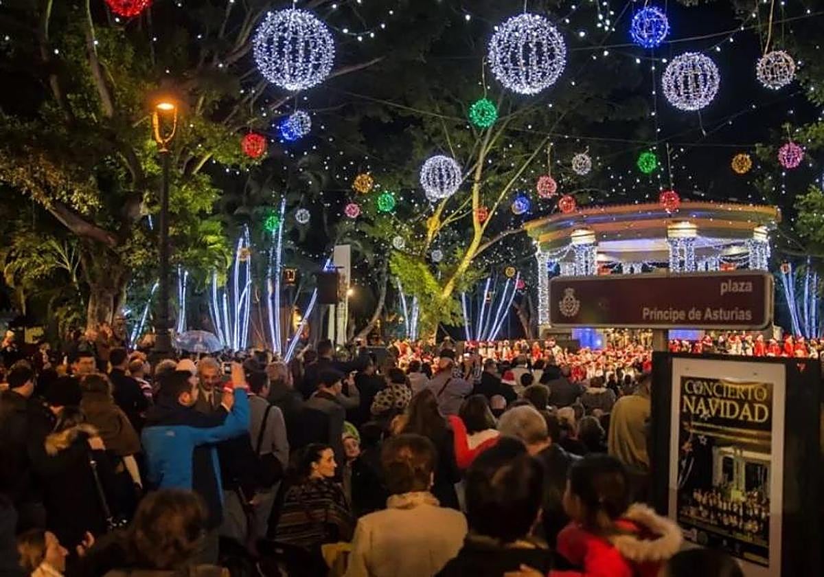 A qué hora es el encendido de luces de Navidad en Santa Cruz de Tenerife y dónde están las calles iluminadas, los árboles y los belenes