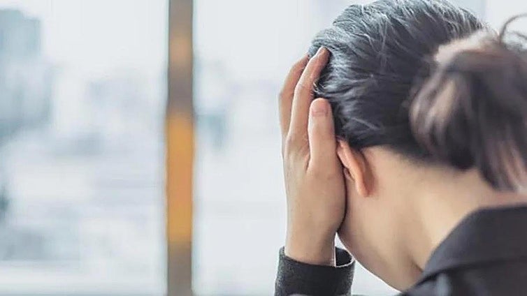 Ángela Fernández, psicóloga, explica qué aspectos muestran las personas que viven con ansiedad: «Les cuesta poner límites»