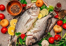 Pablo Ojeda, nutricionista: «He estado una semana entera comiendo pescado como única proteína y los resultados me han sorprendido»