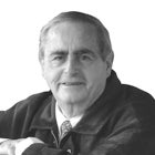 <div class="voc-author__name">RAFAEL RAYA</div>