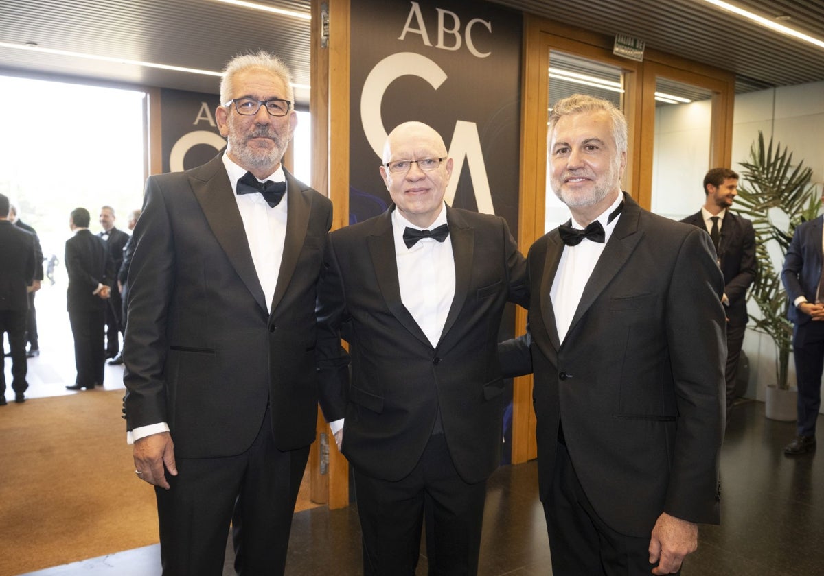 Txema Rodríguez, Jorge Fernández Díaz y Carlos Alsina, los premiados