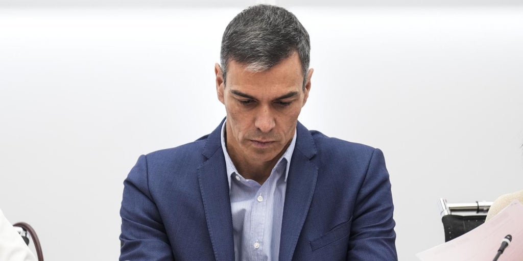 La nación anómica