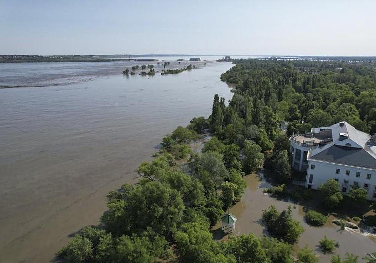 ¿En qué cadena dice usted que dan la guerra?