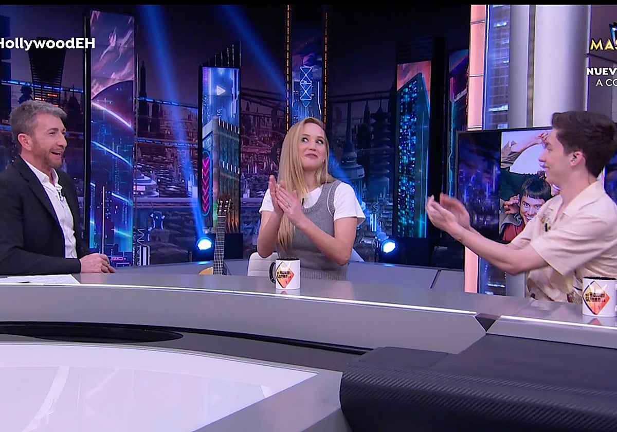 Jennifer Lawrence y Andrew Barth Feldman han presentado en 'El Hormiguero' la comedia 'Sin malos rollos'