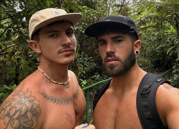 Jonan Wiergo y su novio Christian Tomás