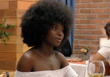 Un 'bicho raro' deja en 'shock' a su cita al contarle la decisión trascendental que ha tomado: «¿Me estás vacilando?»