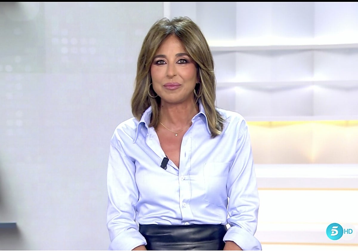 Ana Terradillos ha estrenado esta mañana de lunes 'La mirada crítica'.