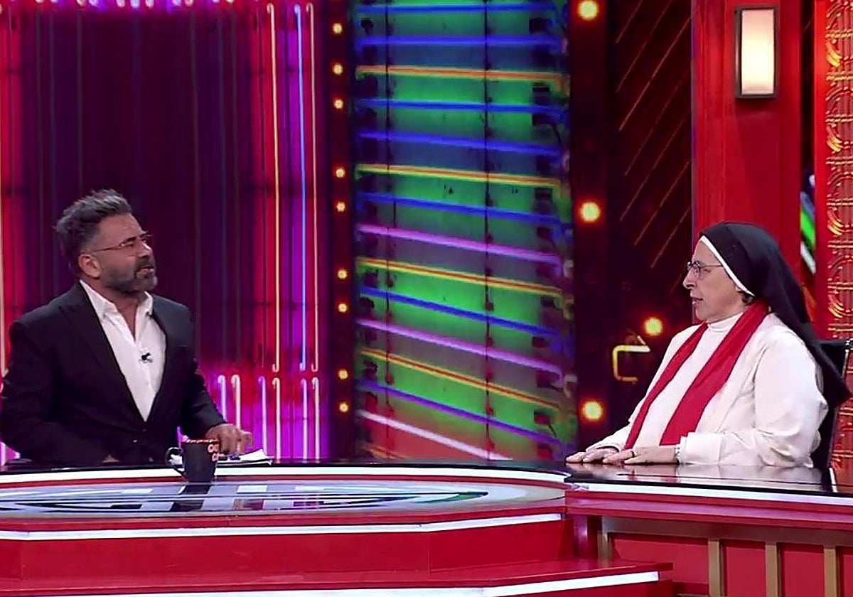 Sor Lucía Caram en el plató de 'Cuentos chinos'