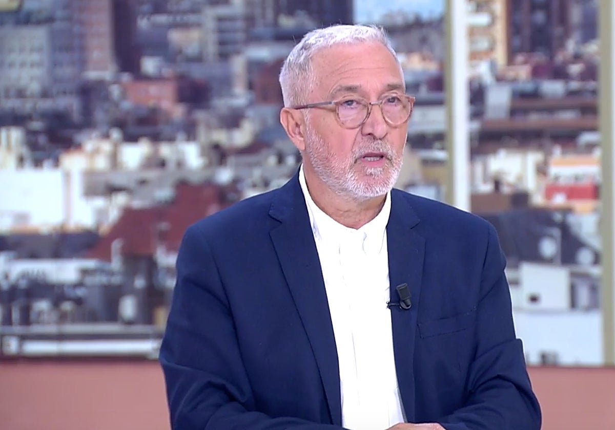 Xavier Sardá, colaborador de 'TardeAR', estuvo a punto de abandonar este martes.