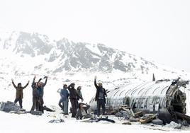 'La sociedad de la nieve': una de las películas más nominada de los Goya 2024 tiene fecha de estreno en cines y en Netflix