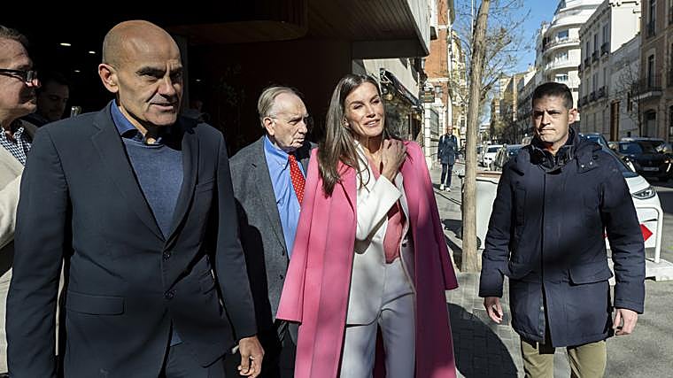 La Reina Letizia acudió este viernes al debate de Martin Scorsese en la Academia de CIne moderado por Rodrigo Cortés